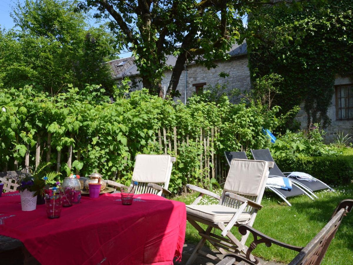 המואר Enchanting Cottage With Terrace Garden מראה חיצוני תמונה