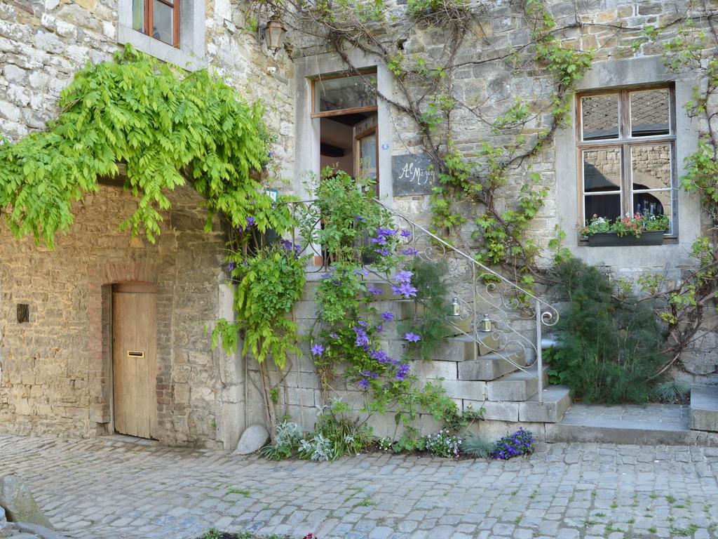 המואר Enchanting Cottage With Terrace Garden מראה חיצוני תמונה